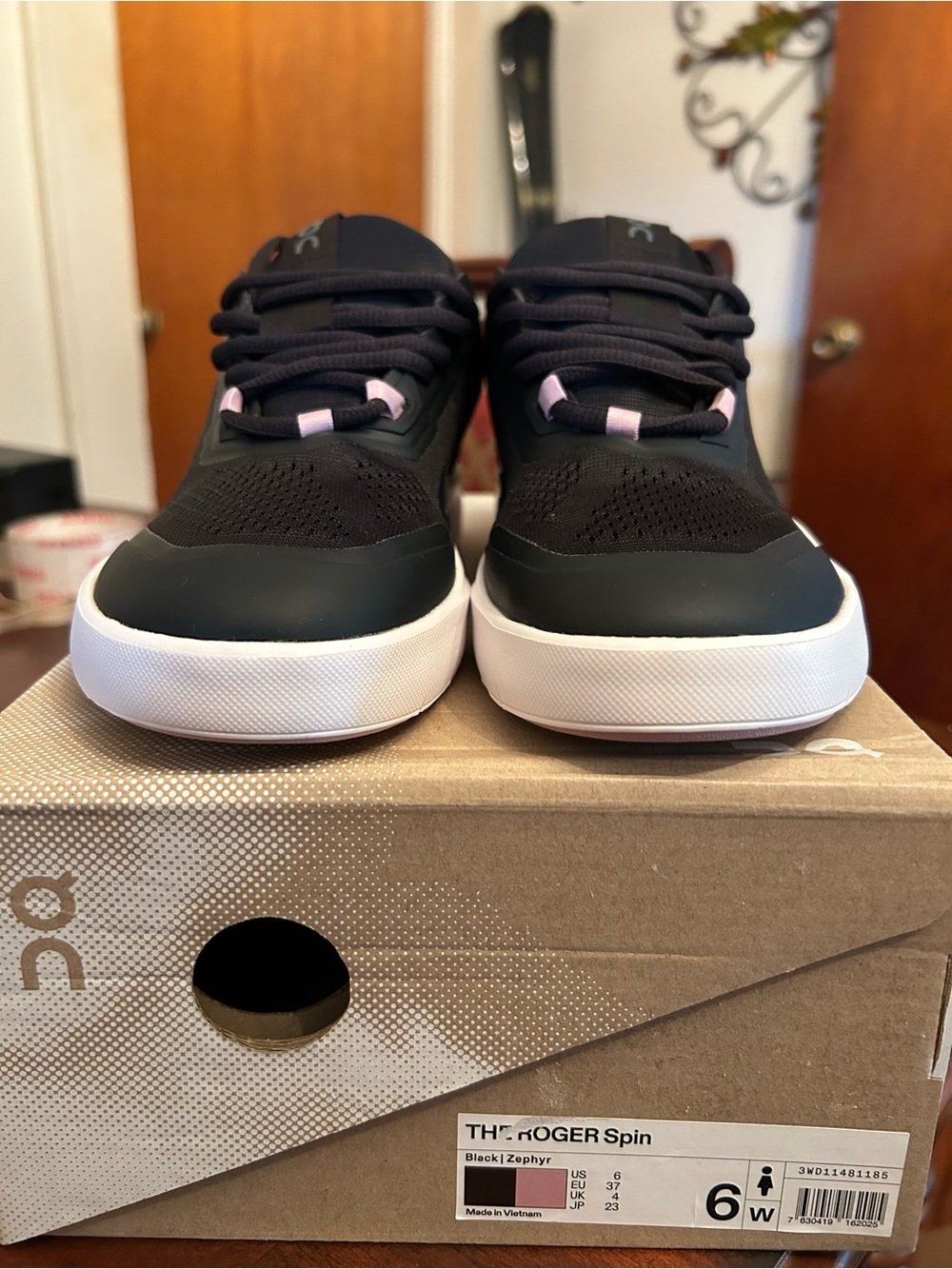 On Cloud The Roger Spin Women's Black Sneakers with Light Pink Accents